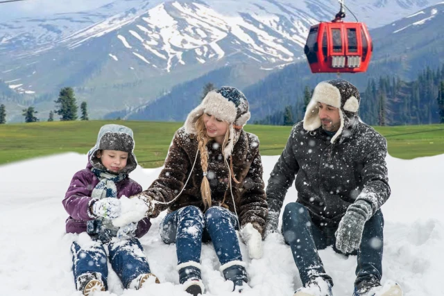 Kashmir Family Tour Package